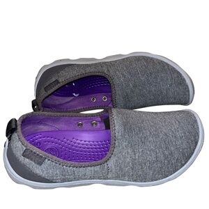 Crocs Women’s 16033 Duet Ballet Flats Shoes Graphite Light Gray Slip-On Knit 8